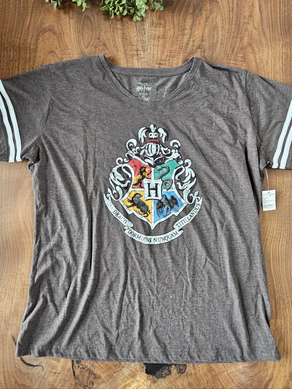 Womens 2xl Harry Potter Hogwarts Tshirt NWT
